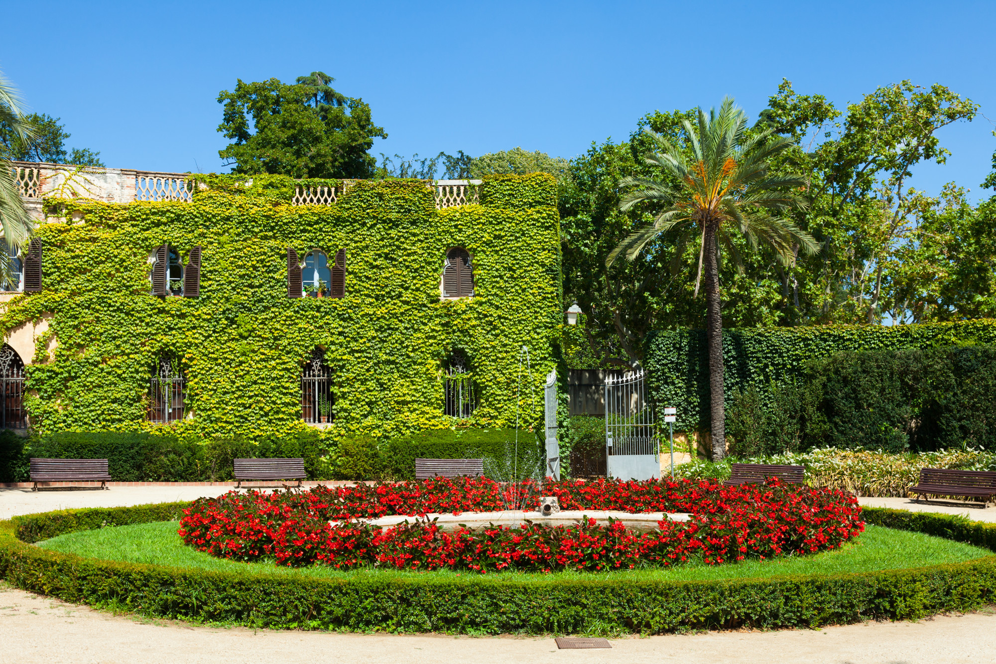 Fotógrafo en Barcelona, Comunión, Bautizo, Perfil Profesional, Producto, Arquitectura, Book, Gastronómica - parque-del-laberinto.jpg